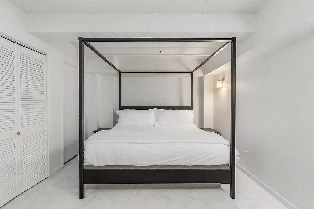 Starlit Cozy Studio In Elektra With Roof Decks Seattle Apartment